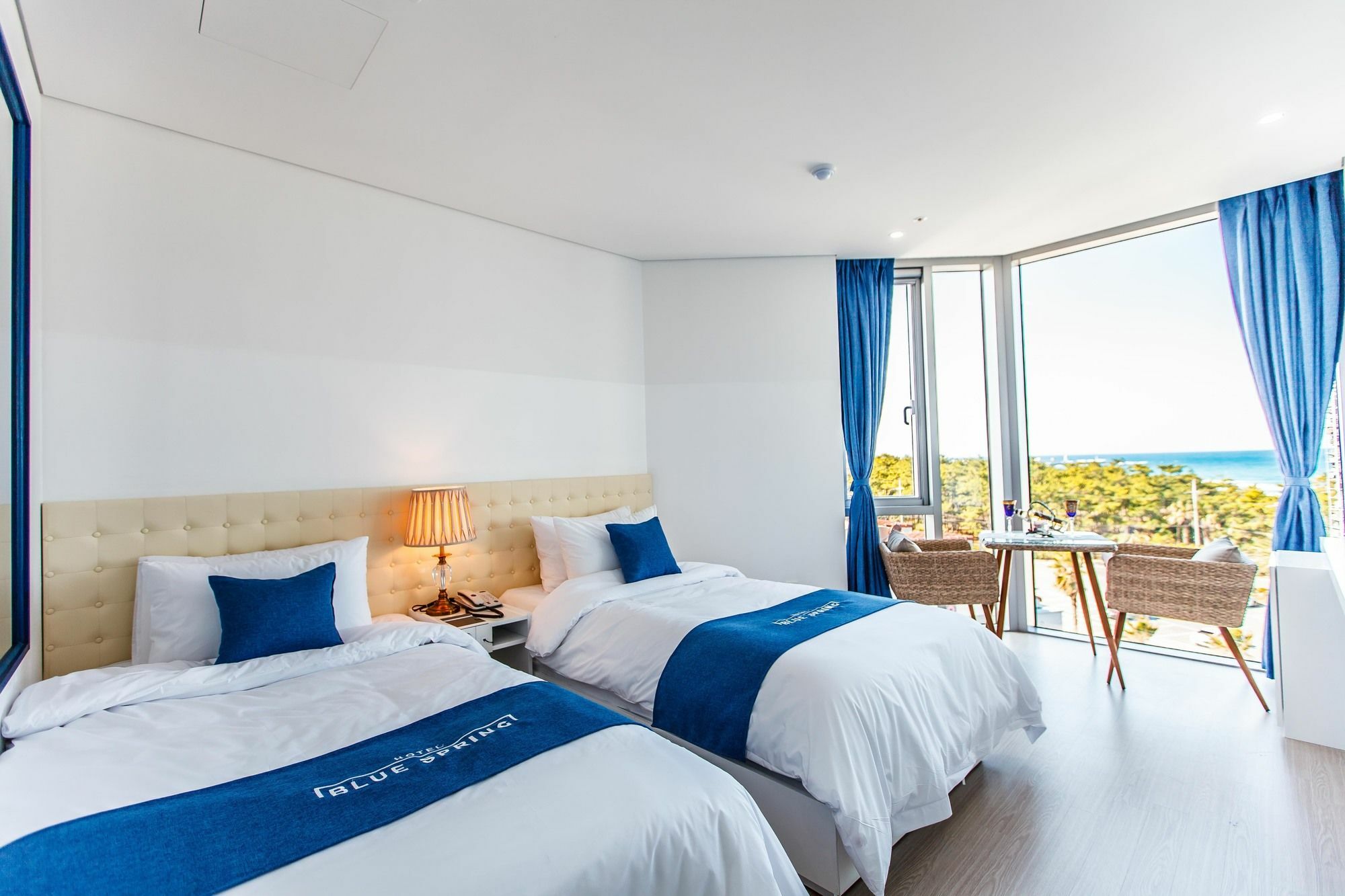 Blue Spring Hotel Jeju Extérieur photo